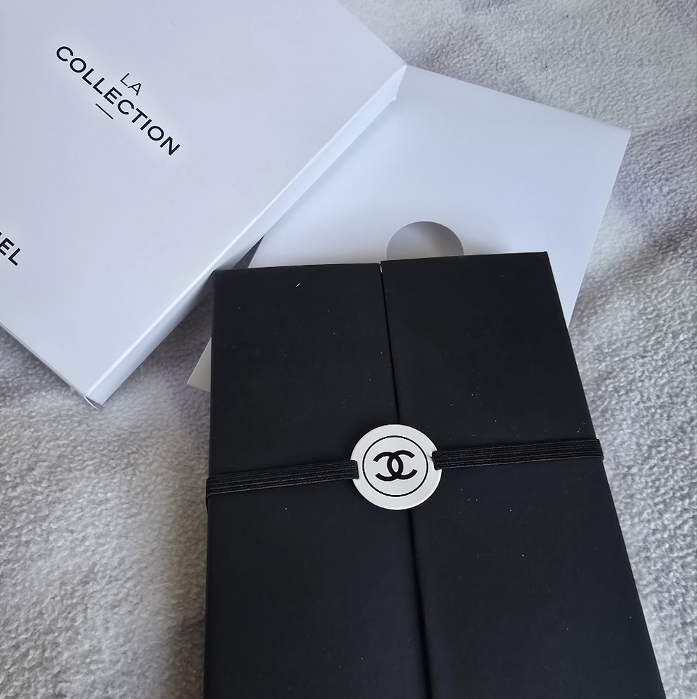 Chanel Novelty Notepad Set